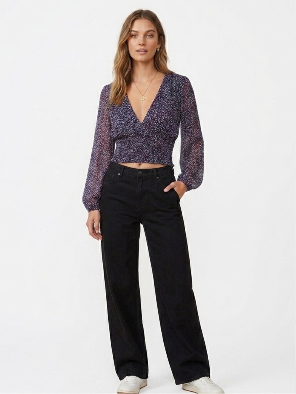NWT Wilfred Aritzia Purple Floral V-Neck Smocked Waist Crop Top